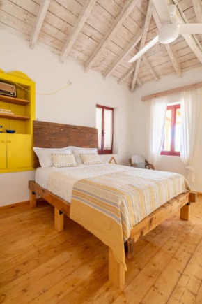 Esperos petit house